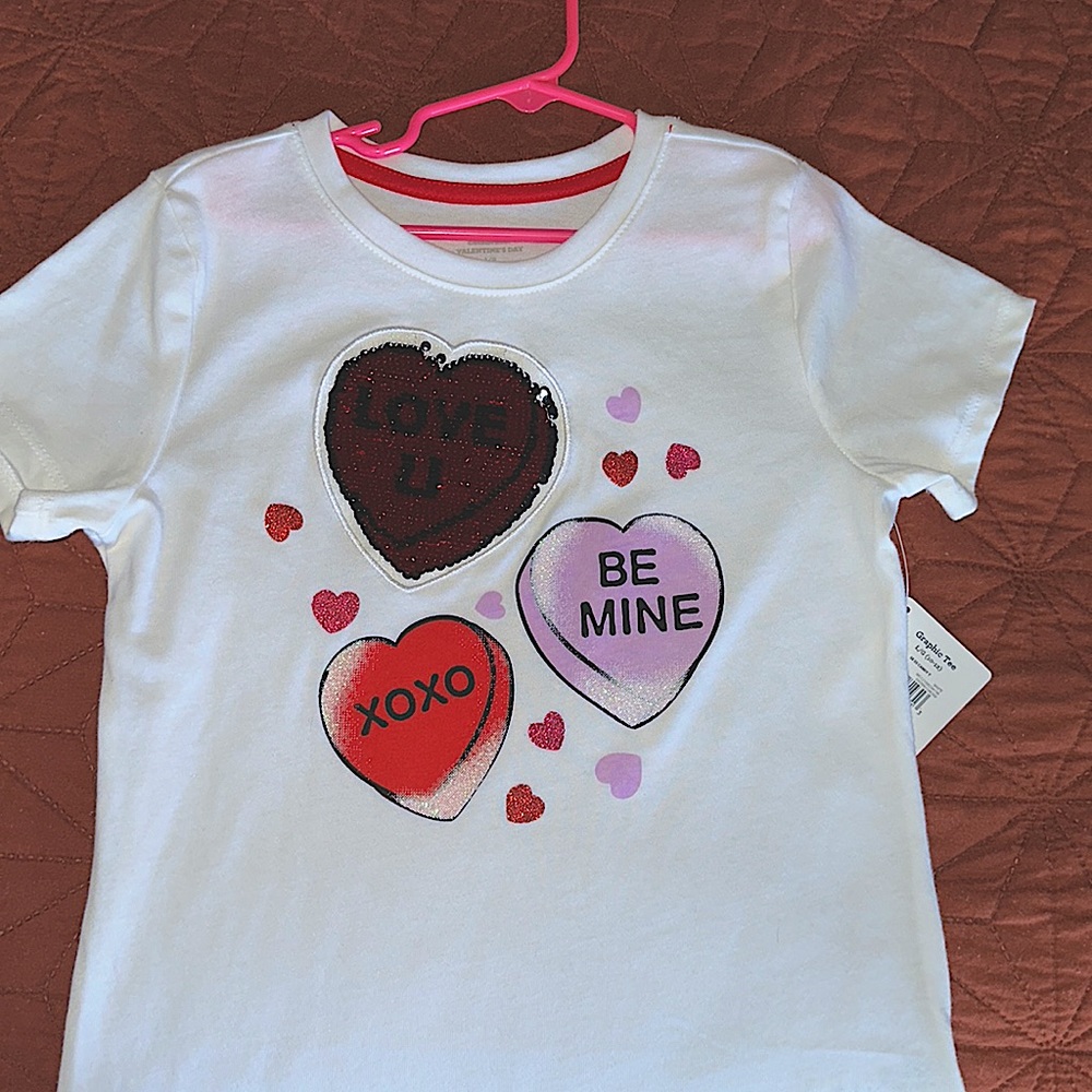 (NWT)- Girls size L- sequin heart t-shirt- convertible sequin heart
